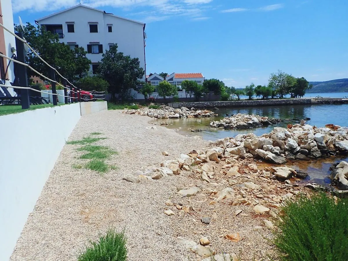 Plava Laguna With Beautiful Seaview Seline Apartment