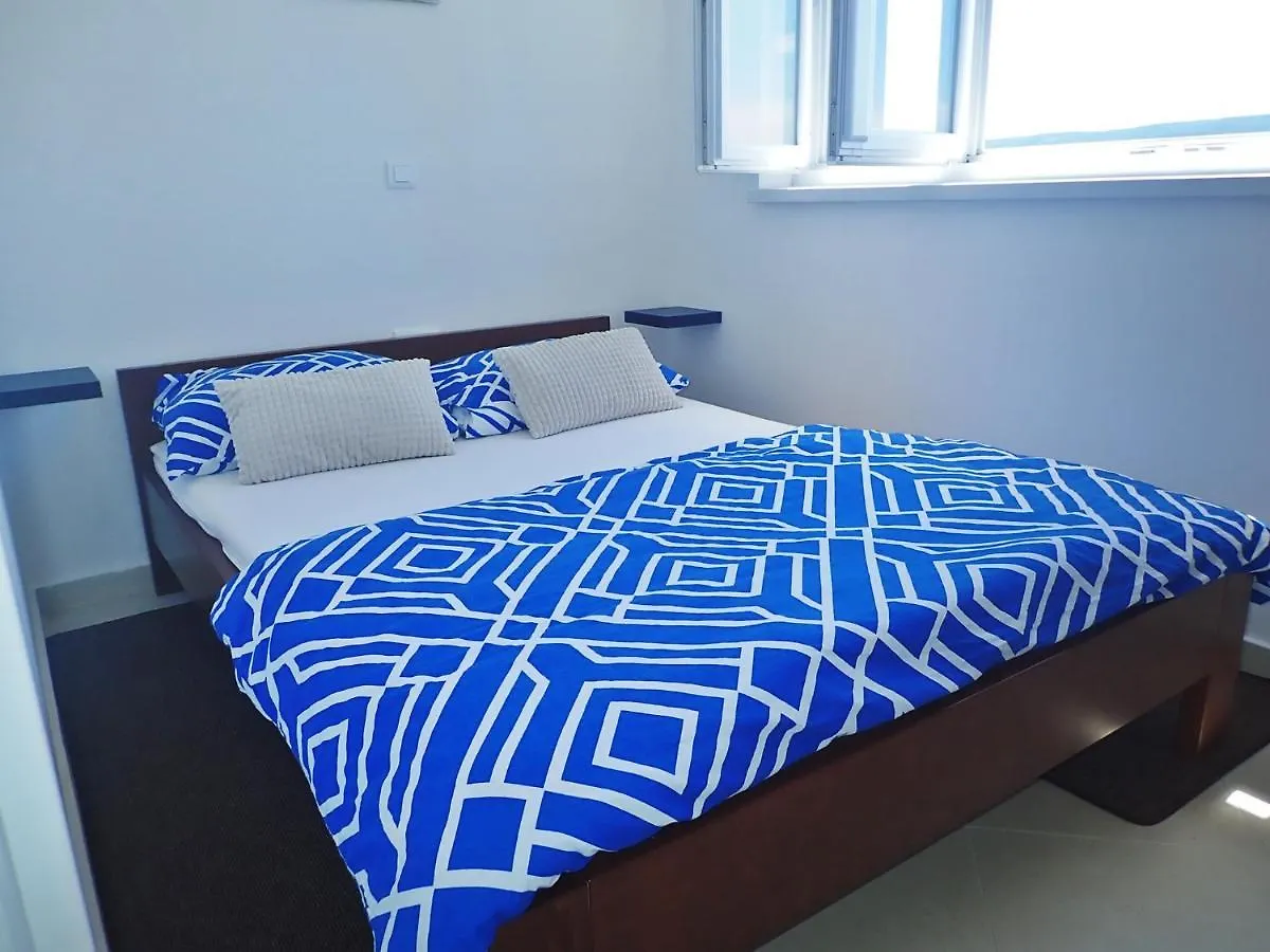 Apartment Plava Laguna With Beautiful Seaview Seline